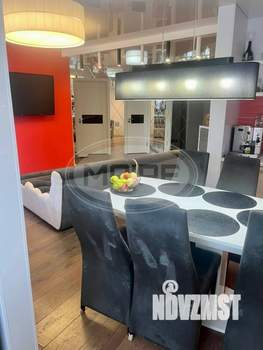 3-к квартира, вторичка, 101м2, 1/6 этаж