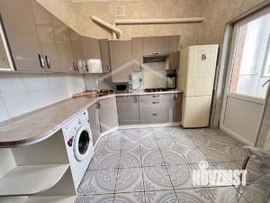 2-к квартира, вторичка, 53м2, 1/3 этаж