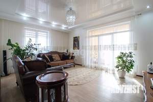 5-к квартира, вторичка, 210м2, 3/3 этаж