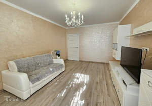 2-к квартира, вторичка, 62м2, 1/4 этаж