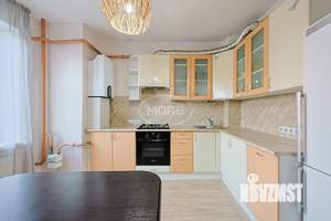 2-к квартира, вторичка, 63м2, 1/9 этаж