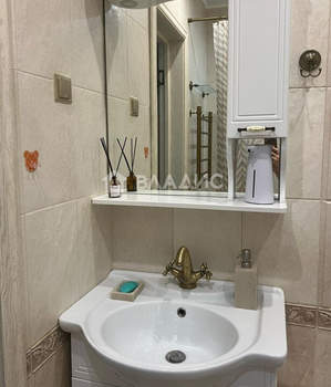 2-к квартира, вторичка, 62м2, 3/8 этаж