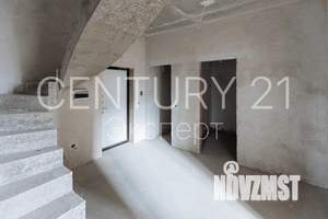 4-к квартира, вторичка, 135м2, 4/4 этаж