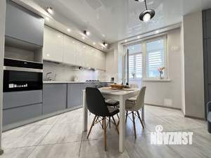 2-к квартира, вторичка, 64м2, 6/9 этаж