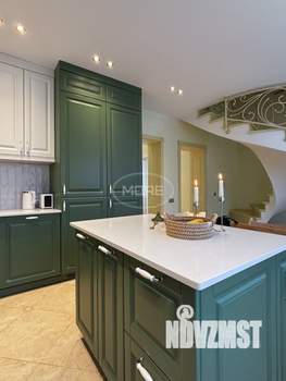 4-к квартира, вторичка, 164м2, 5/6 этаж