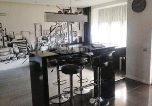 3-к квартира, вторичка, 85м2, 1/9 этаж