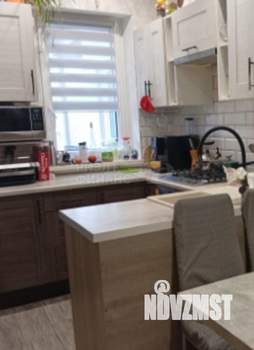 2-к квартира, вторичка, 55м2, 1/4 этаж