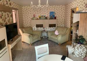 4-к квартира, вторичка, 63м2, 3/5 этаж