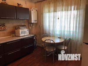 3-к квартира, вторичка, 80м2, 2/2 этаж