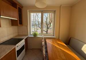 2-к квартира, вторичка, 50м2, 1/10 этаж