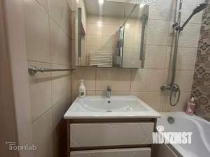 2-к квартира, вторичка, 64м2, 1/9 этаж