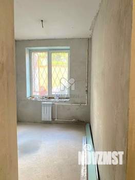 3-к квартира, вторичка, 61м2, 1/9 этаж
