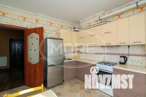 2-к квартира, вторичка, 65м2, 1/8 этаж