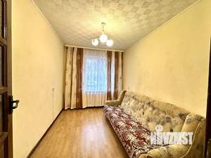 4-к квартира, вторичка, 62м2, 1/5 этаж
