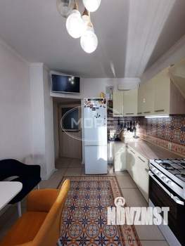 2-к квартира, вторичка, 60м2, 1/8 этаж