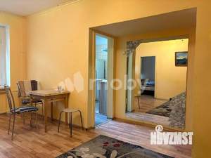 2-к квартира, вторичка, 43м2, 1/4 этаж