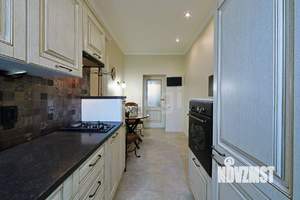 4-к квартира, вторичка, 98м2, 2/4 этаж