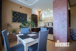 3-к квартира, вторичка, 98м2, 2/4 этаж