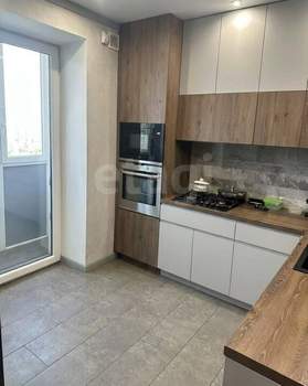 2-к квартира, вторичка, 61м2, 1/10 этаж