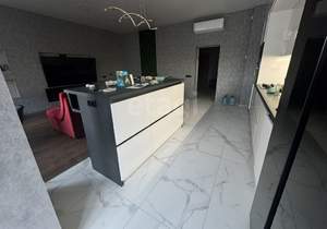 3-к квартира, вторичка, 123м2, 3/4 этаж