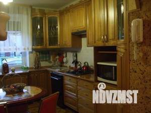 3-к квартира, вторичка, 135м2, 1/3 этаж