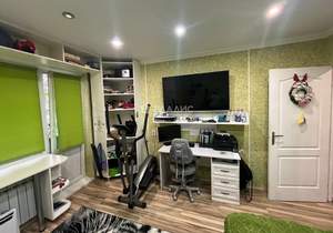 2-к квартира, вторичка, 55м2, 1/5 этаж