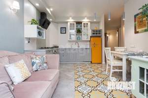 2-к квартира, вторичка, 58м2, 1/4 этаж