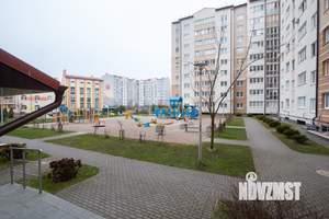 2-к квартира, вторичка, 60м2, 1/10 этаж