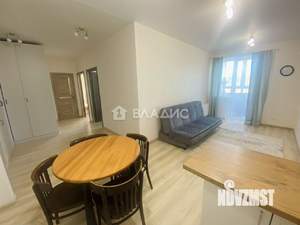 2-к квартира, вторичка, 62м2, 1/10 этаж