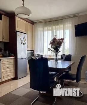 2-к квартира, вторичка, 72м2, 3/3 этаж