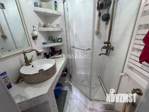 2-к квартира, вторичка, 61м2, 1/2 этаж