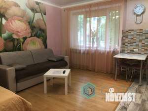 Студия квартира, вторичка, 32м2, 1/4 этаж