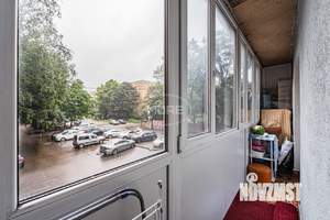 4-к квартира, вторичка, 72м2, 2/9 этаж