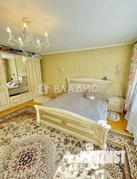 2-к квартира, вторичка, 76м2, 1/5 этаж