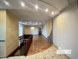 4-к квартира, вторичка, 145м2, 4/4 этаж