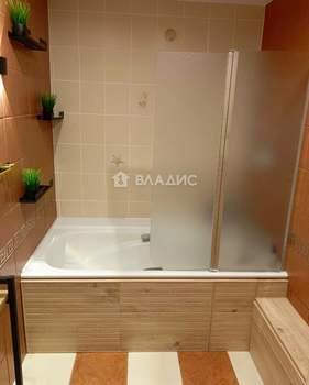 3-к квартира, вторичка, 106м2, 2/5 этаж