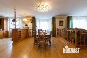 4-к квартира, вторичка, 175м2, 3/5 этаж