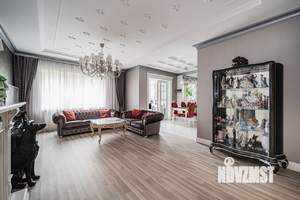 2-к квартира, вторичка, 128м2, 1/5 этаж