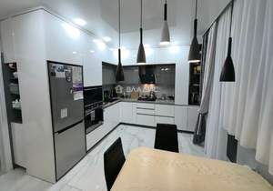 3-к квартира, вторичка, 83м2, 10/10 этаж
