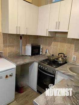 2-к квартира, вторичка, 38м2, 3/3 этаж