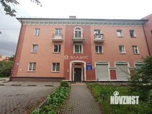 2-к квартира, вторичка, 60м2, 1/3 этаж