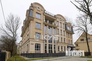 3-к квартира, вторичка, 113м2, 1/4 этаж