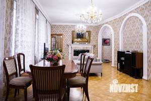 3-к квартира, вторичка, 125м2, 2/3 этаж