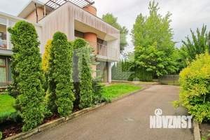 5-к квартира, вторичка, 250м2, 3/3 этаж