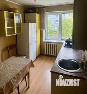3-к квартира, вторичка, 57м2, 2/4 этаж