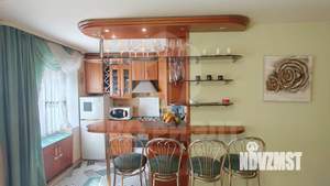 2-к квартира, вторичка, 43м2, 1/4 этаж