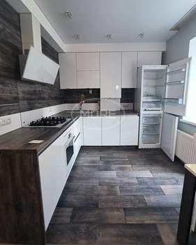 2-к квартира, вторичка, 49м2, 1/8 этаж