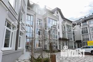 4-к квартира, вторичка, 135м2, 4/4 этаж