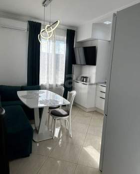 2-к квартира, вторичка, 60м2, 1/9 этаж