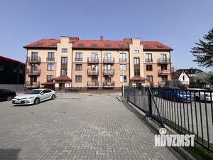3-к квартира, вторичка, 85м2, 1/3 этаж